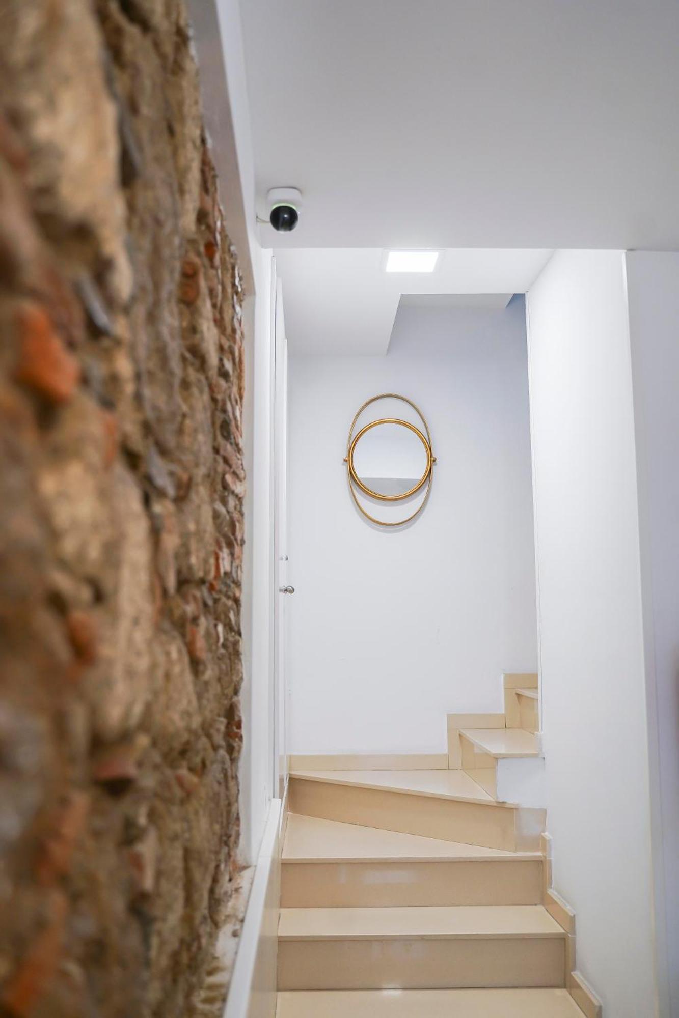 Apartamentos Suites Cariátide Plasencia Exterior foto
