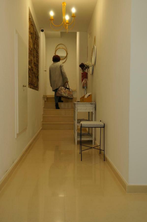 Apartamentos Suites Cariátide Plasencia Exterior foto
